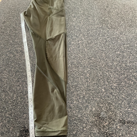Lululemon Tights / Leggings, size 6, olive green - Picture 4 of 7